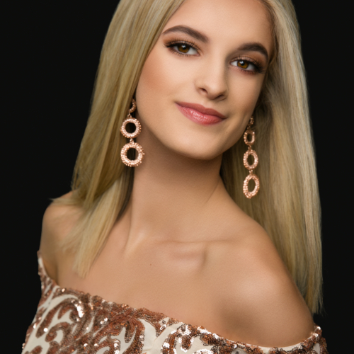 Bella Puetz – Miss South Dakota Jr Teen